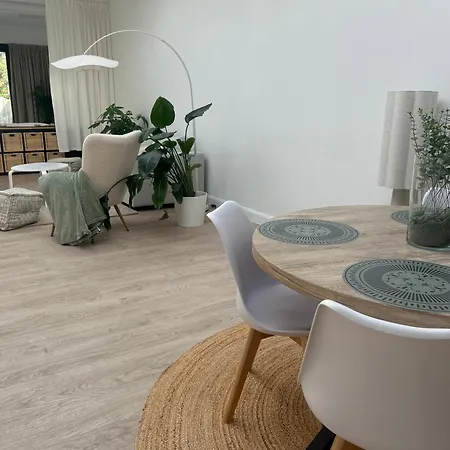 Nova Loft With Hottub And Garden Apartment