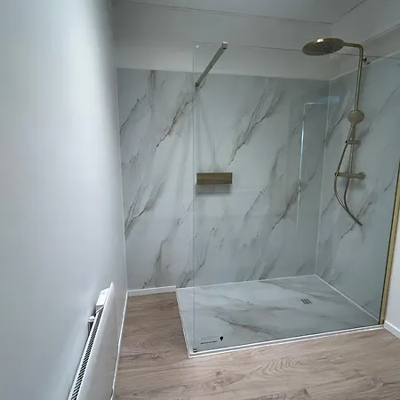 Nova Loft With Hottub And Garden Apartment